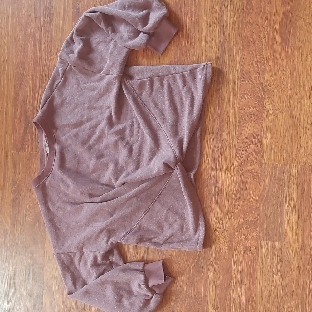 Cropped‎ sweatshirt
